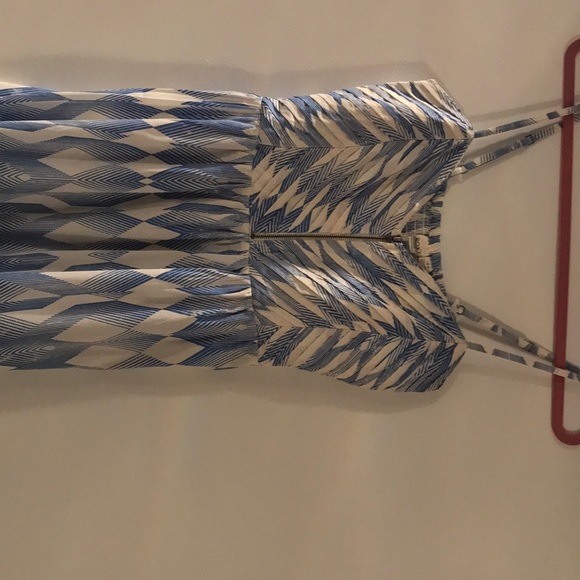 Dress - Picture 1 of 2